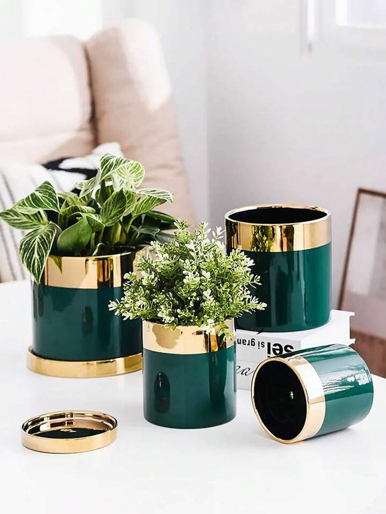 Golden With Green Planter (Set Of 4)